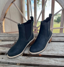 Load image into Gallery viewer, The Cowley Boots {Black}