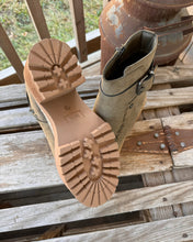 Load image into Gallery viewer, The Toula Boots