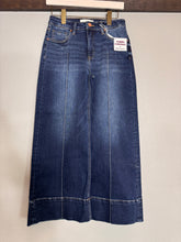 Load image into Gallery viewer, The Marlette Crop Wide Pintuck Jeans {Dark Wash}