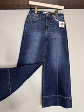 Load image into Gallery viewer, The Marlette Crop Wide Pintuck Jeans {Dark Wash}
