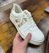 Load image into Gallery viewer, The Alta Sneaker