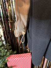 Load image into Gallery viewer, Canyon Vest