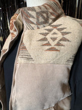 Load image into Gallery viewer, Canyon Vest