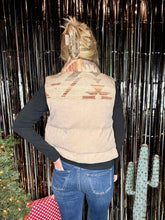 Load image into Gallery viewer, Canyon Vest