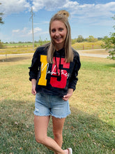 Load image into Gallery viewer, Mahomes 15 Sweatshirt