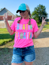 Load image into Gallery viewer, Boatin' and Floatin' Tee