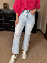 Load image into Gallery viewer, The Levan Straight Leg Jean