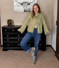 Load image into Gallery viewer, The Clyde Straight-Wide Cuffed Jean