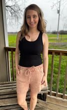 Load image into Gallery viewer, The Wellington Shorts