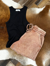 Load image into Gallery viewer, The Wellington Shorts