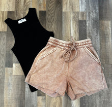 Load image into Gallery viewer, The Wellington Shorts