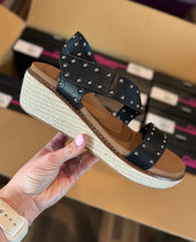 Load image into Gallery viewer, Chit Chat Sandal