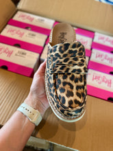 Load image into Gallery viewer, Am I Right Loafer {Leopard}