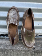 Load image into Gallery viewer, Antique Metallic Print Cruiser