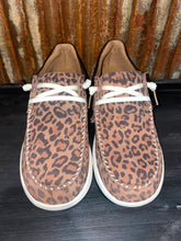 Load image into Gallery viewer, The Hilo {Leopard & Fringe}