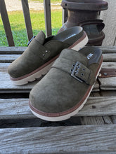 Load image into Gallery viewer, The Zamira Mules {Khaki/Green}