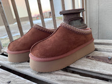 Load image into Gallery viewer, Pillow Talk {Tobacco}