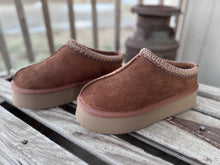 Load image into Gallery viewer, Pillow Talk {Tobacco}