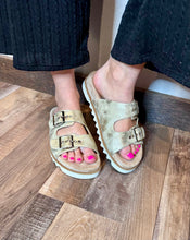 Load image into Gallery viewer, The Pensacola Sandals