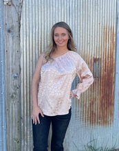 Load image into Gallery viewer, Stealin' Hearts Top