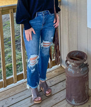 Load image into Gallery viewer, The Bartlett Straight Leg Jeans