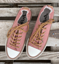 Load image into Gallery viewer, The Driana Sneaker