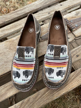 Load image into Gallery viewer, Buffalo Print Cruiser
