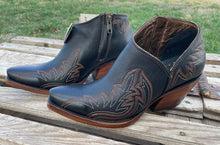 Load image into Gallery viewer, The Jolene Booties {Black}