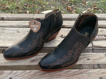 Load image into Gallery viewer, The Jolene Booties {Black}