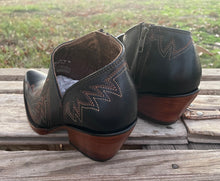 Load image into Gallery viewer, The Jolene Booties {Black}