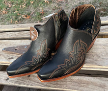 Load image into Gallery viewer, The Jolene Booties {Black}