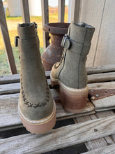 Load image into Gallery viewer, The Toula Boots
