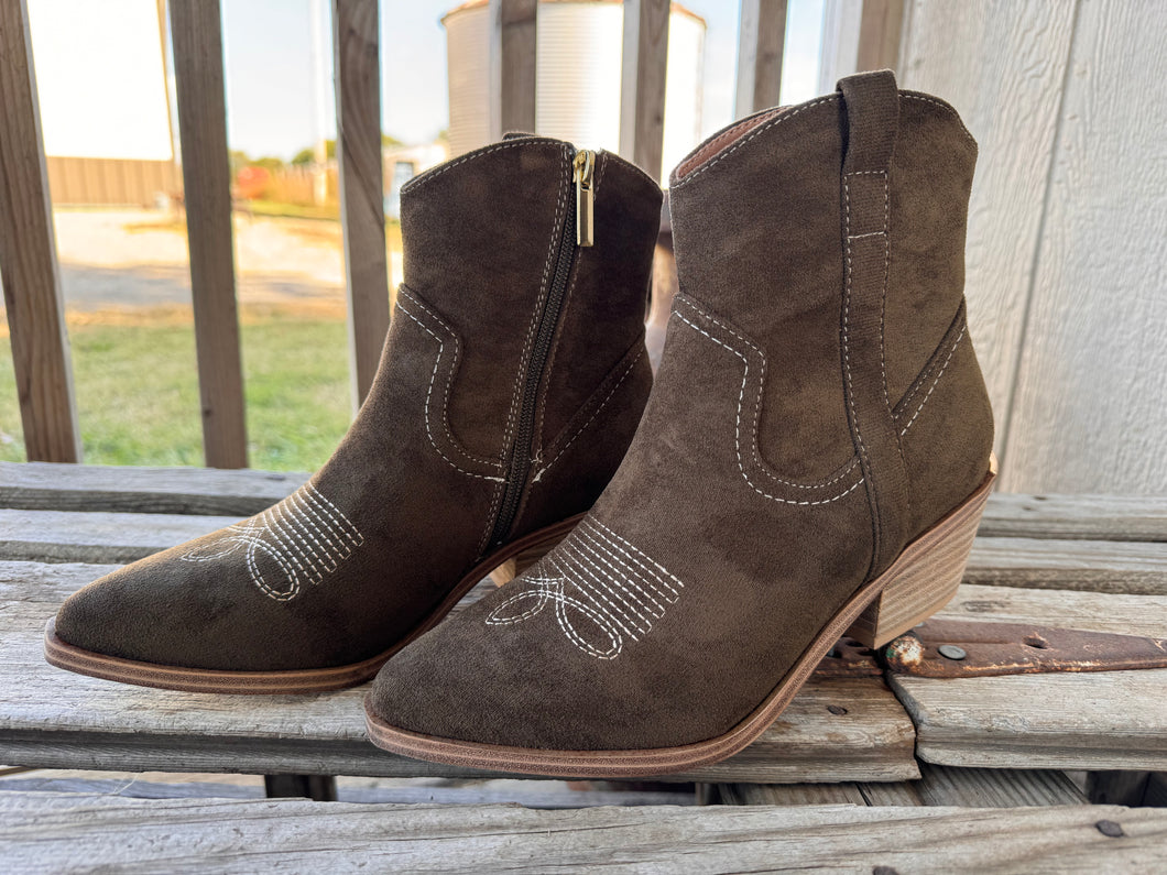 Quittin' Time Bootie