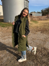 Load image into Gallery viewer, The Letty Vest {Green}
