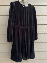 Load image into Gallery viewer, Velvet Black Dress
