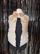 Load image into Gallery viewer, Canyon Vest
