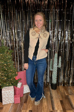 Load image into Gallery viewer, Canyon Vest
