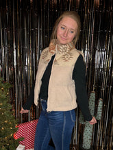 Load image into Gallery viewer, Canyon Vest
