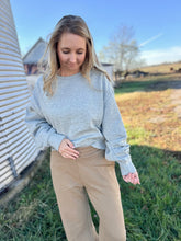 Load image into Gallery viewer, Feelin&#39; Comfy Crewneck {Heather Grey}
