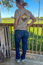 Load image into Gallery viewer, Everlee Straight Leg Jeans
