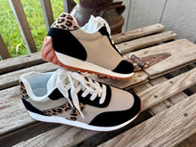 Load image into Gallery viewer, The Leopard Days Sneakers
