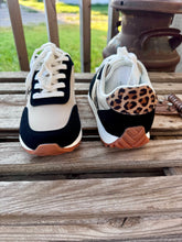 Load image into Gallery viewer, The Leopard Days Sneakers
