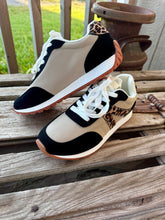 Load image into Gallery viewer, The Leopard Days Sneakers
