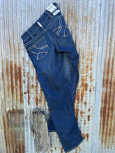 Load image into Gallery viewer, Everlee Straight Leg Jeans
