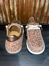 Load image into Gallery viewer, The Hilo {Leopard &amp; Fringe}
