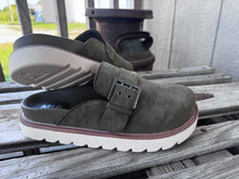 Load image into Gallery viewer, The Zamira Mules {Khaki/Green}
