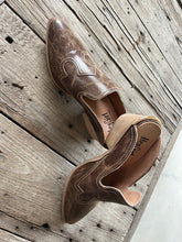 Load image into Gallery viewer, The Saloon Mule {Tan Crackle}
