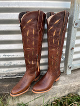 Load image into Gallery viewer, Ariat: Saylor Stretchfit Western Boot
