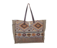 Load image into Gallery viewer, Aztecan Weekender Bag
