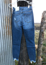 Load image into Gallery viewer, Lighter Wash High Rise Hem Detail Ankle Skinny
